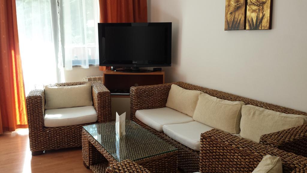 Apart Hotel Flora Residence Daisy Borovets Quarto foto
